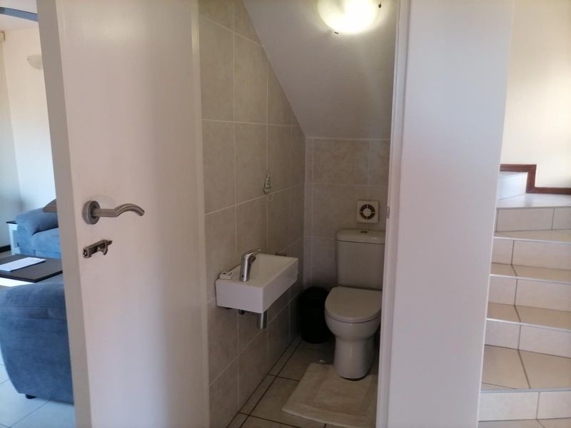 Townhouse To Rent in Ramsgate, Margate, KwaZulu Natal - Photo 9