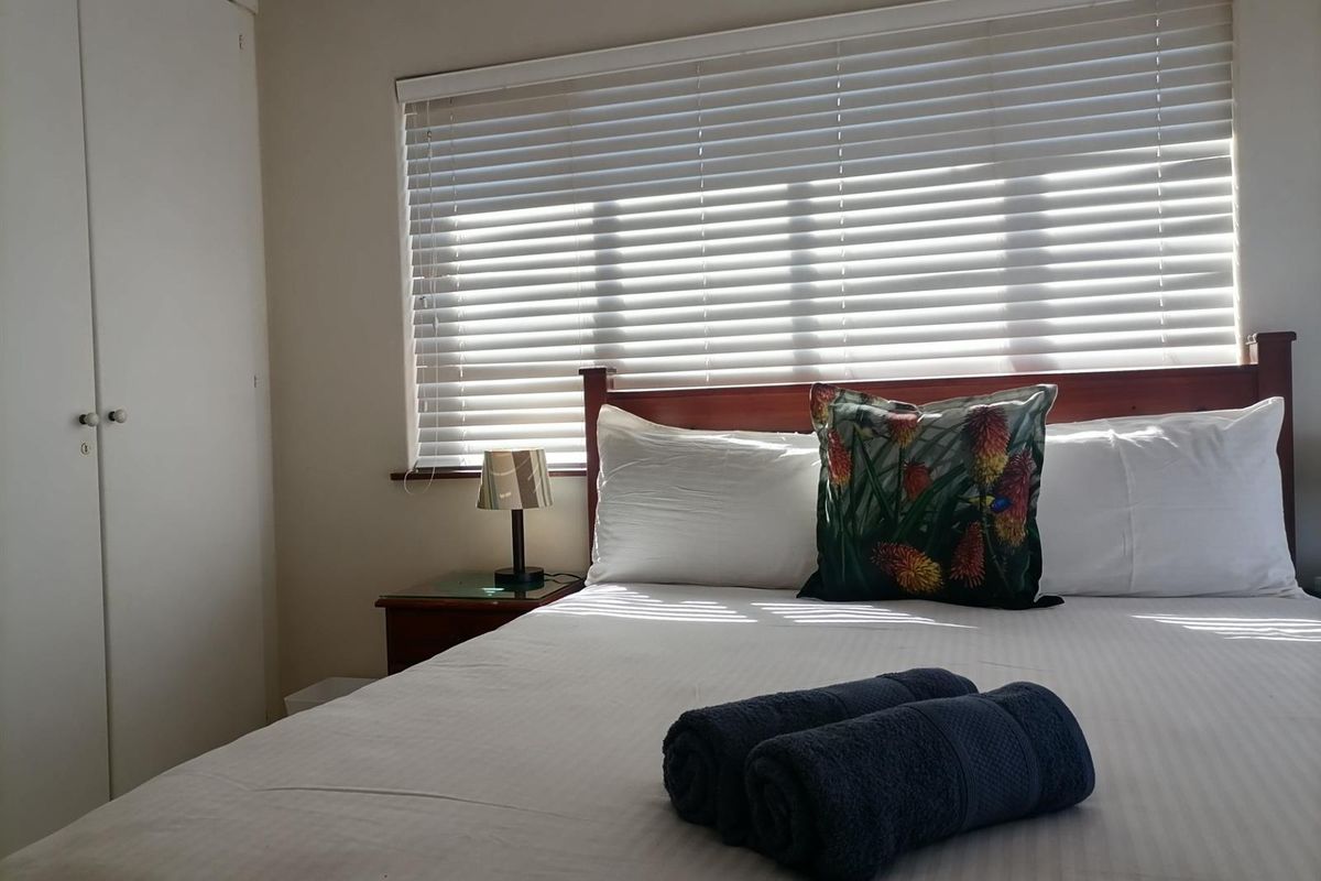 Townhouse To Rent in Ramsgate, Margate, KwaZulu Natal - Photo 3