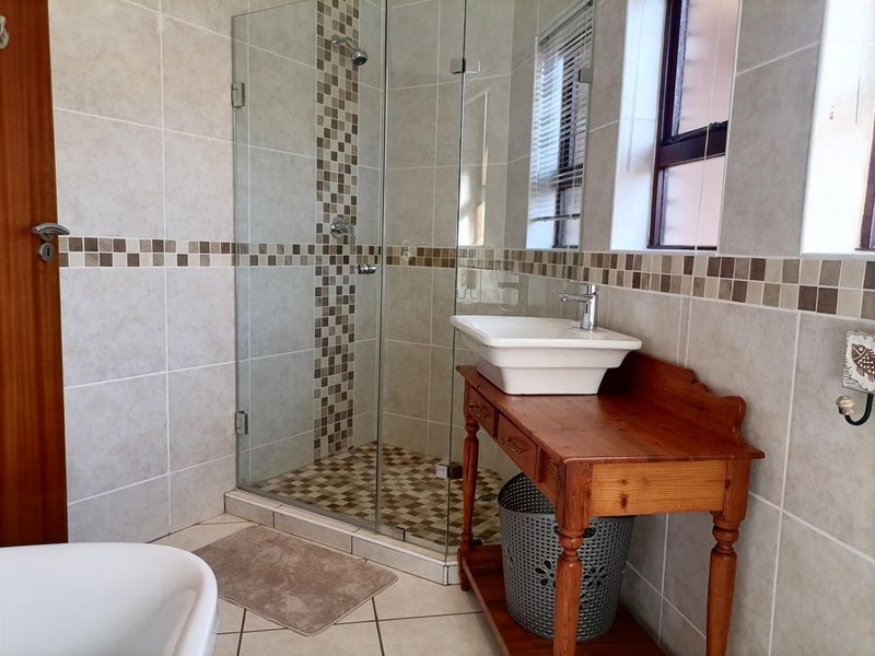 Townhouse To Rent in Ramsgate, Margate, KwaZulu Natal - Photo 5
