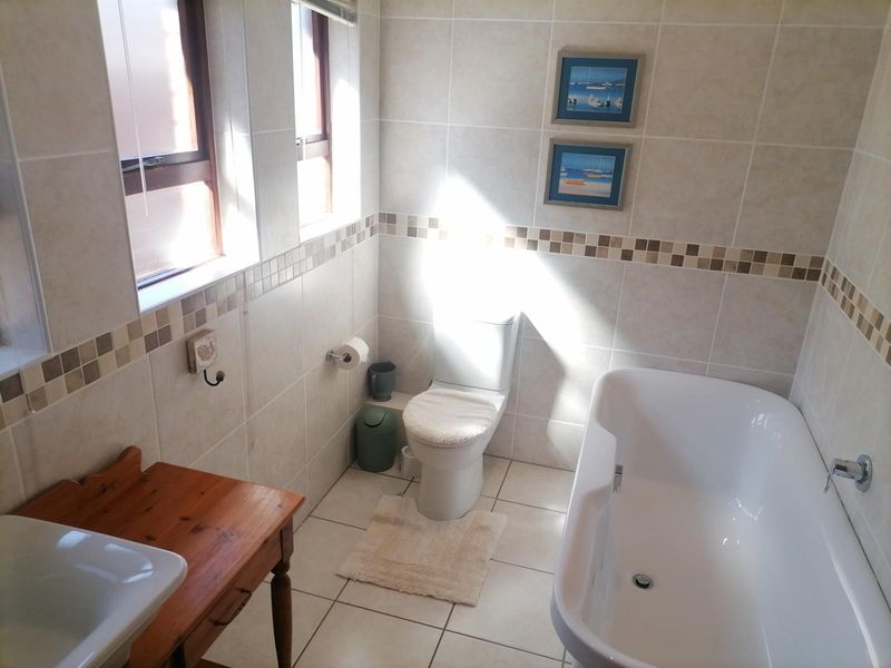 Townhouse To Rent in Ramsgate, Margate, KwaZulu Natal - Photo 4