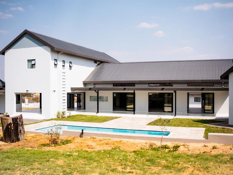 House For Sale in Blue Hills Equestrian Estate - Photo 2