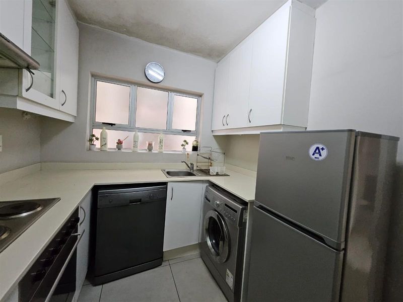 Fully Furnished Apartment For Sale in North Beach - Photo 5