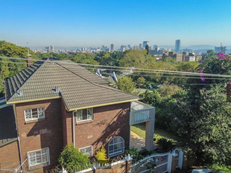 A Rare Find in Muckleneuk: Ideal for Families or Investors - Photo 5