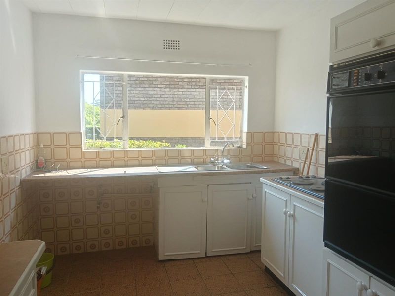 2 Bedroom Apartment For Sale in Greenhills, Randfontein - Photo 9