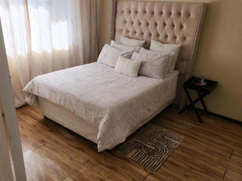 Apartment To Rent in Bramley view, Johannesburg - Photo 5
