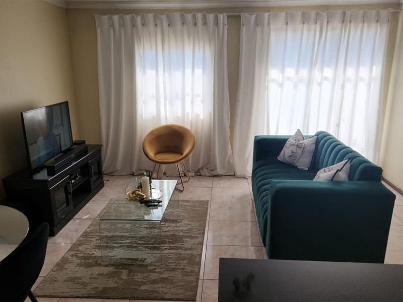 Apartment To Rent in Bramley view, Johannesburg - Photo 2