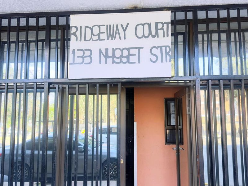 2 Bedroom Apartment For Sale in Doornfontein Johannesburg - Photo 3