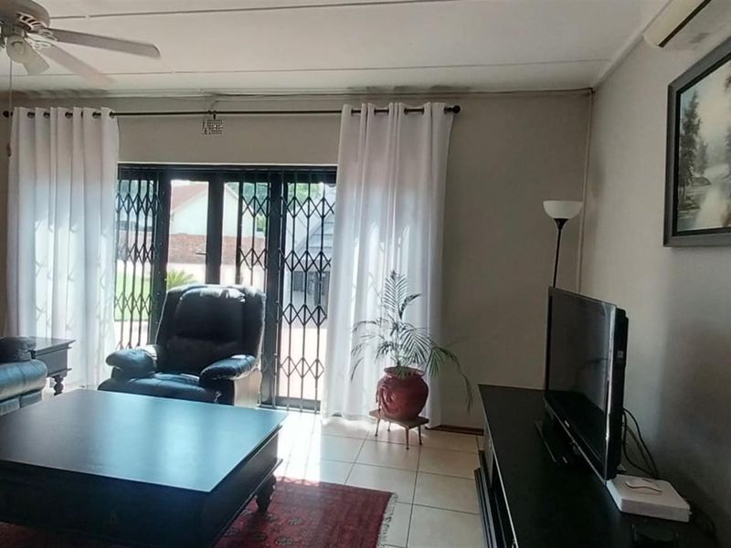 Spacious 4-Bedroom Family Home for Sale - Photo 6