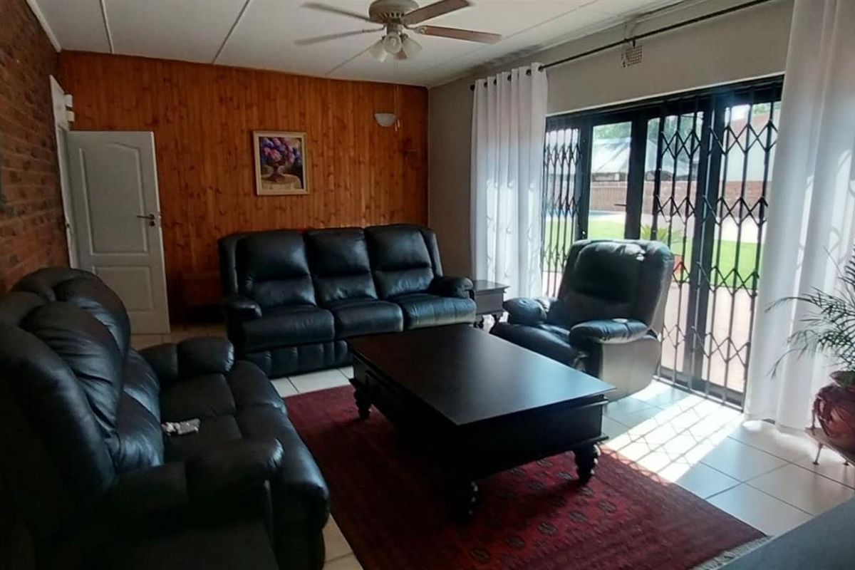 Spacious 4-Bedroom Family Home for Sale - Photo 4