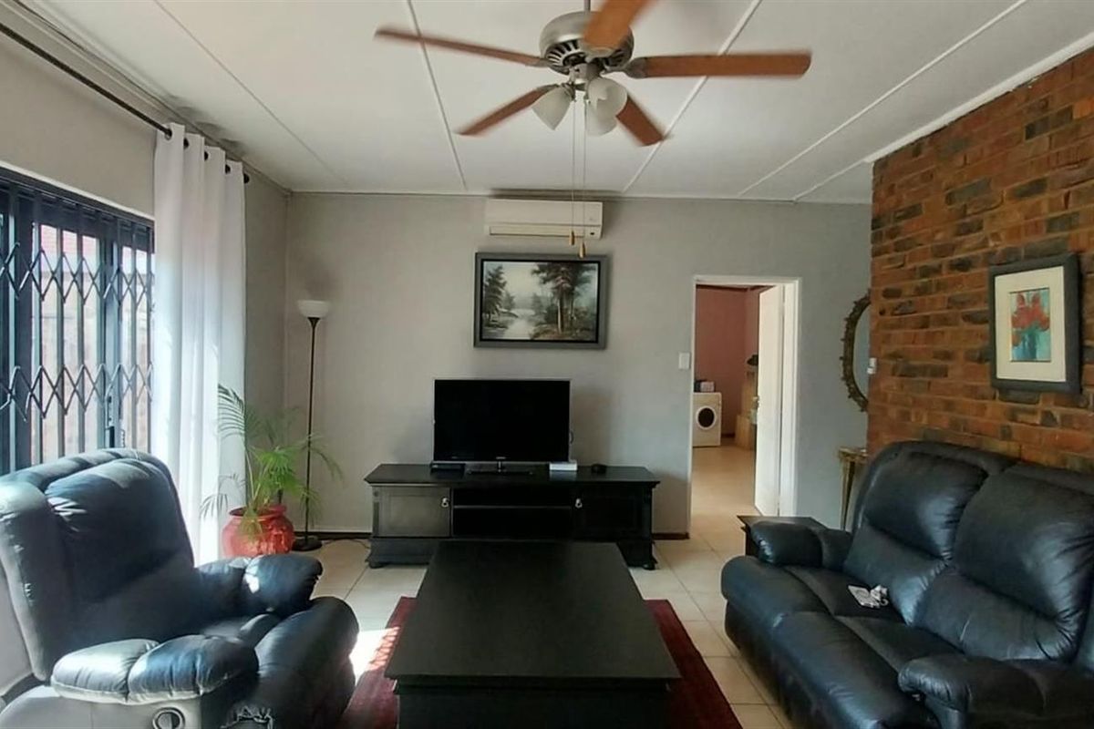 Spacious 4-Bedroom Family Home for Sale - Photo 3