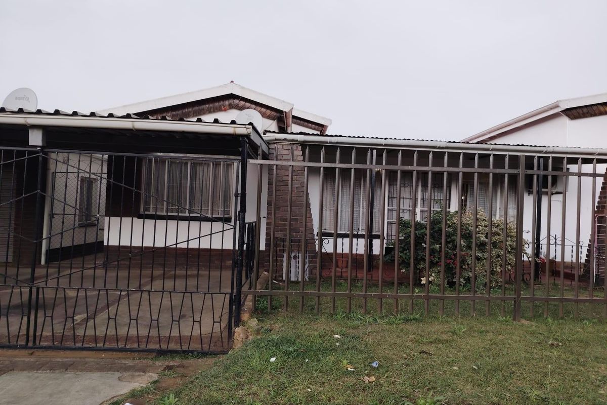 A Superb Corner Home in Raisethorpe, Pietermaritzburg! - Photo 2