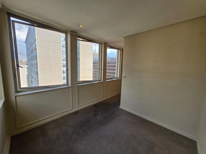 Experience City Living In Marshalltown - Photo 10