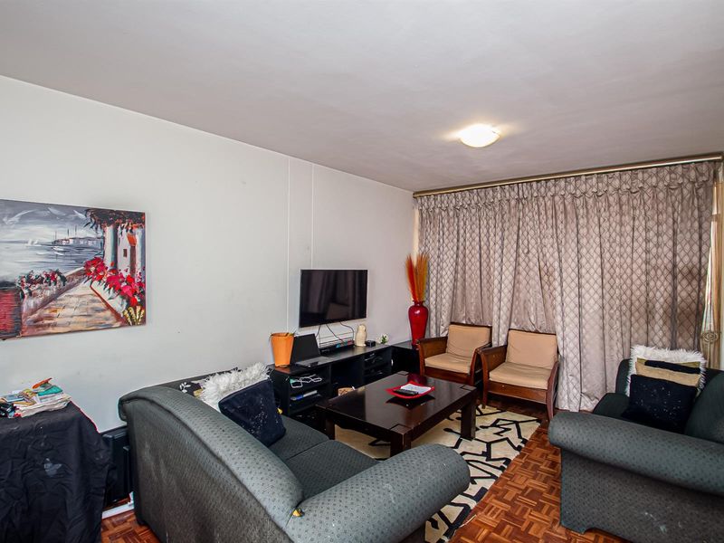 1.5 Bedroom Apartment for sale in Kew, Johannesburg - Photo 10