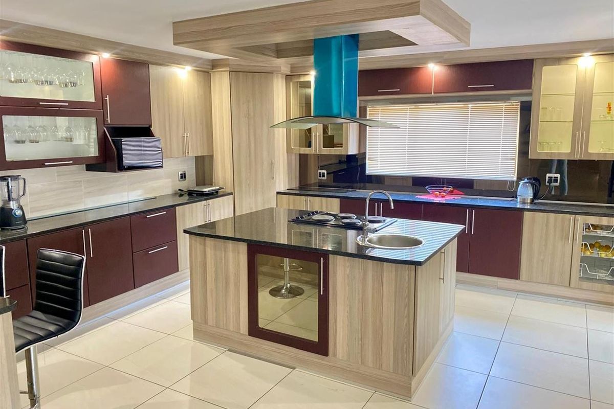 House For Sale in White River Ext 49, White River - Photo 2