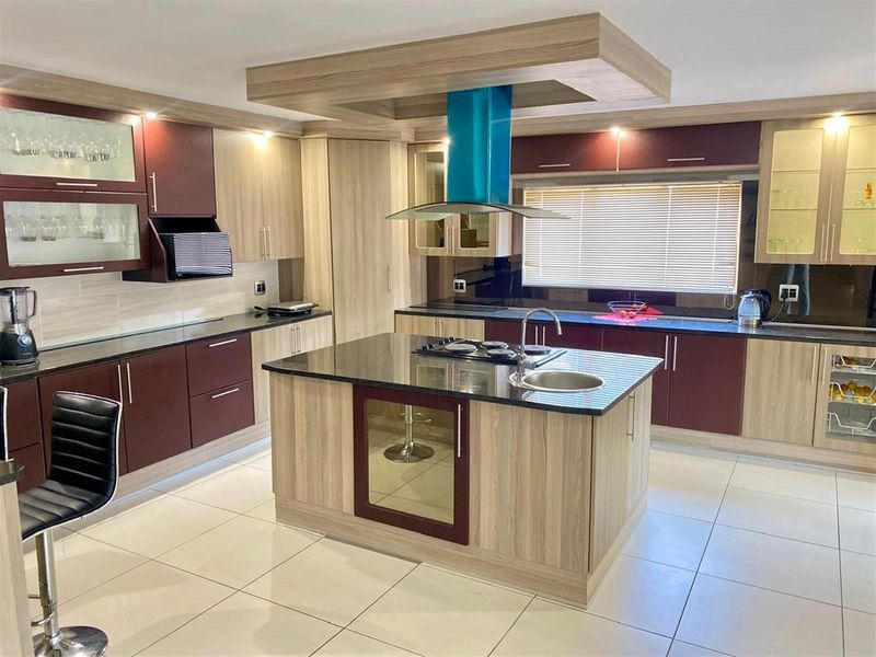 House For Sale in White River Ext 49, White River - Photo 2