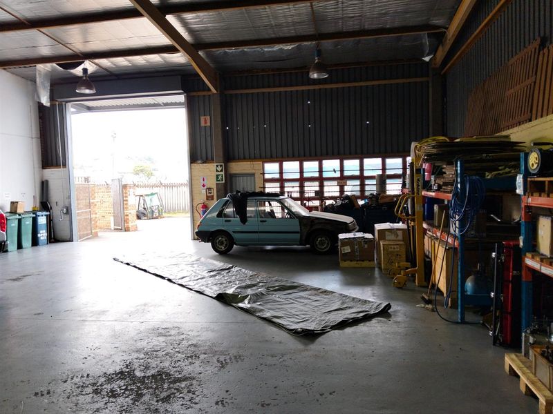 Warehouse available to let in Westmead, Pinetown, KwaZulu Natal - Photo 4