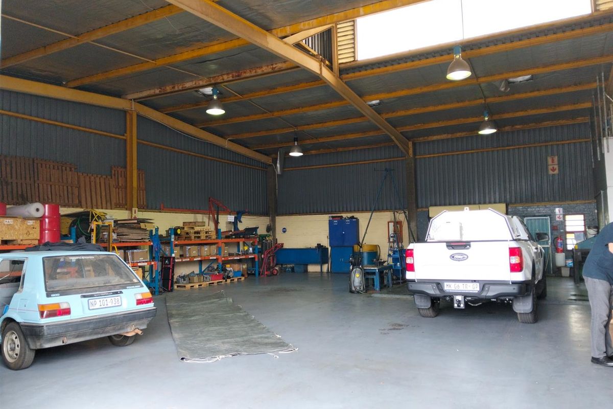 Warehouse available to let in Westmead, Pinetown, KwaZulu Natal - Photo 3