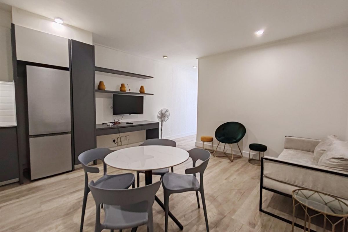 Stunning 2-Bedroom Apartments in Vibrant Woodstock | Secure, Modern and Investment-Ready - Photo 2