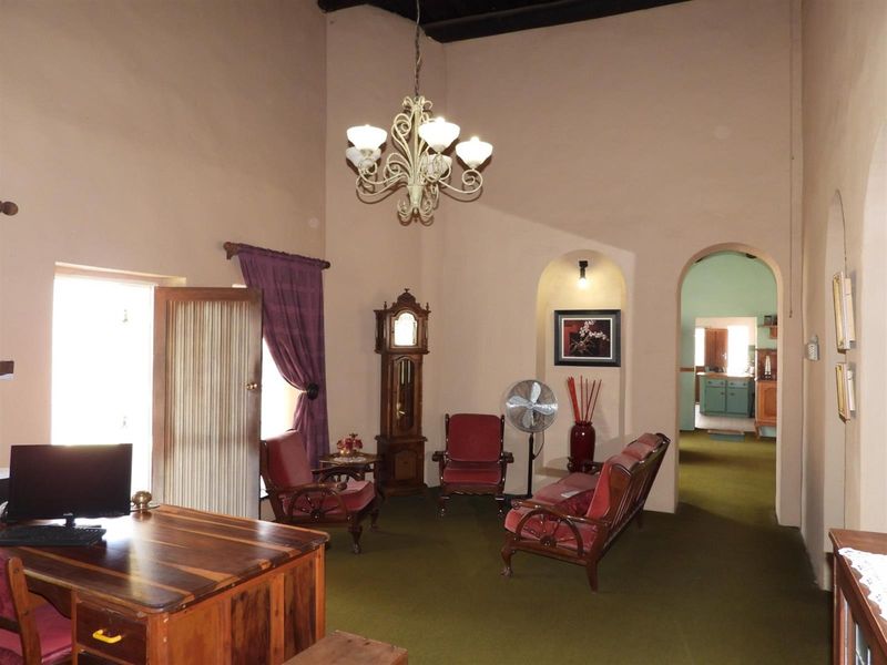 Smallholding for Sale - Spacious house on 5.7 ha with River Views near Bela Bela - Photo 6