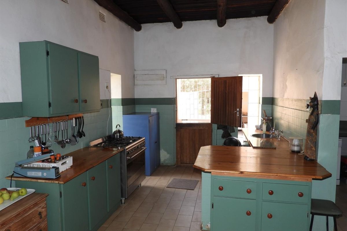 Smallholding for Sale - Spacious house on 5.7 ha with River Views near Bela Bela - Photo 5