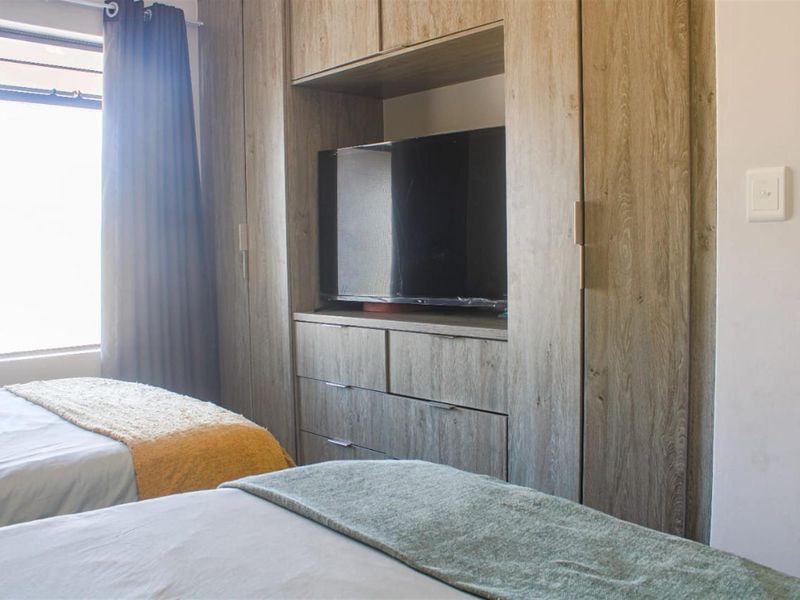 Apartment  in Morningside, Sandton - Photo 9