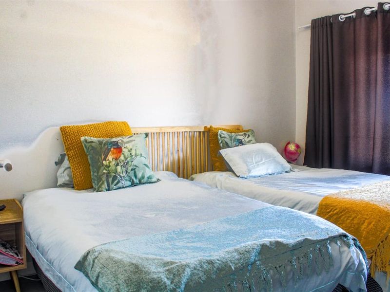 Apartment  in Morningside, Sandton - Photo 10