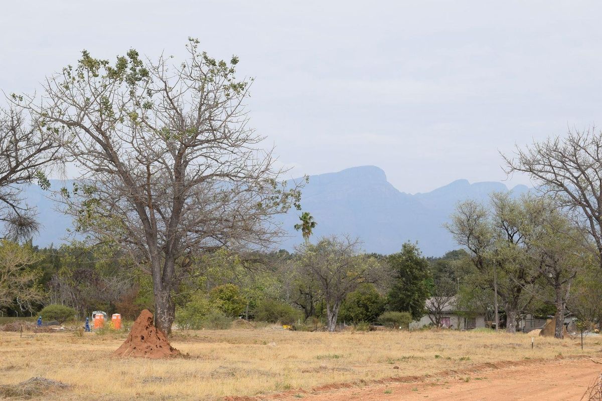 Townhouse For Sale in Hoedspruit - Photo 5