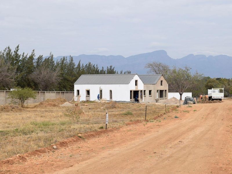 Townhouse For Sale in Hoedspruit - Photo 3