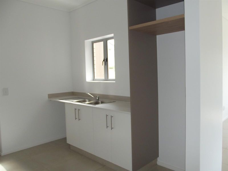 Brand new home move-in ready in popular Diepkloof,  Mooikloof Country Estate, George - Photo 5