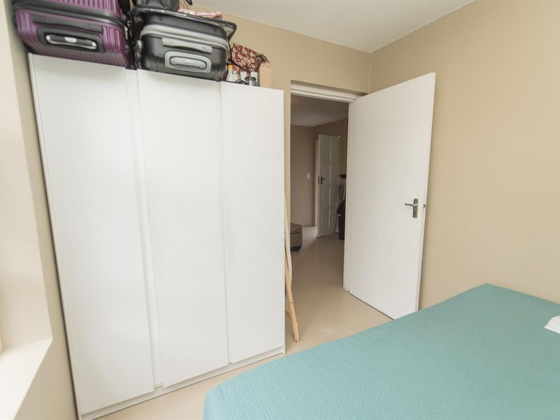 Stylish Lock Up and Go 2 Bedroom Townhouse in Richmond Hill, Port Elizabeth - Photo 7