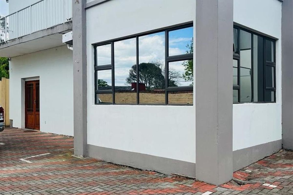 Lodge For Sale in Butterworth - Photo 2