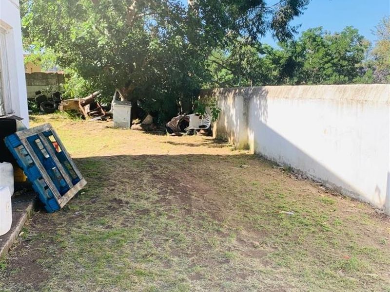 House For Sale in Butterworth - Photo 8