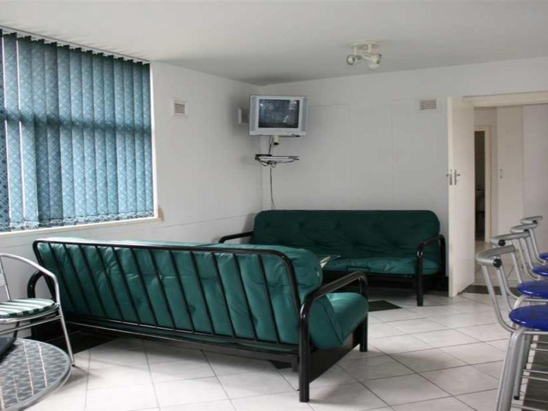 SEASIDE LIVING FOR OWN OCCUPATION OR INVESTMENT - Photo 2