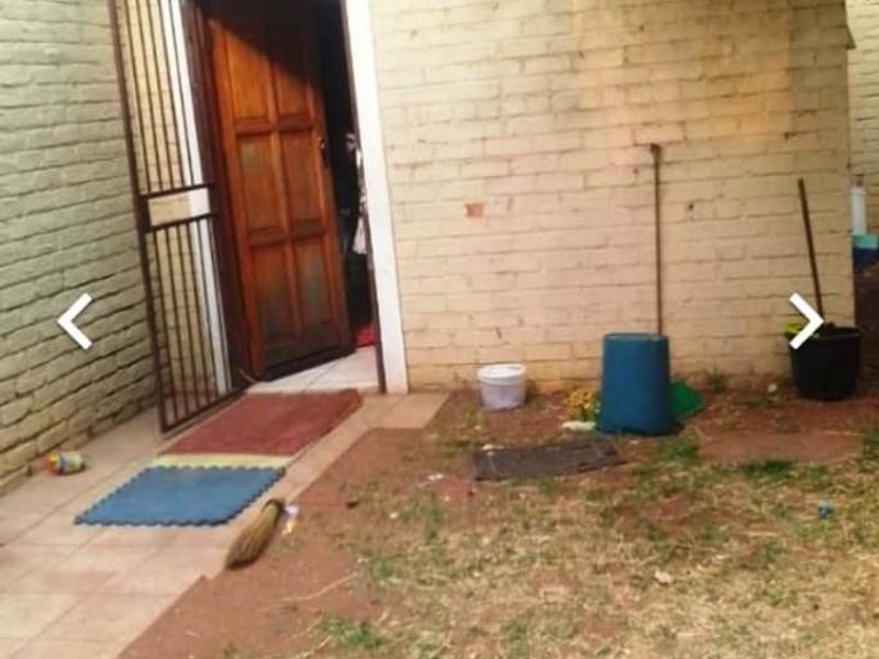 House For Sale in Orange Grove, Johannesburg - Photo 2