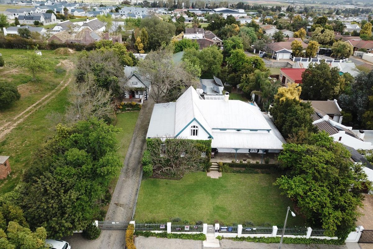 House For Sale in Wellington Rural, Wellington - Photo 4