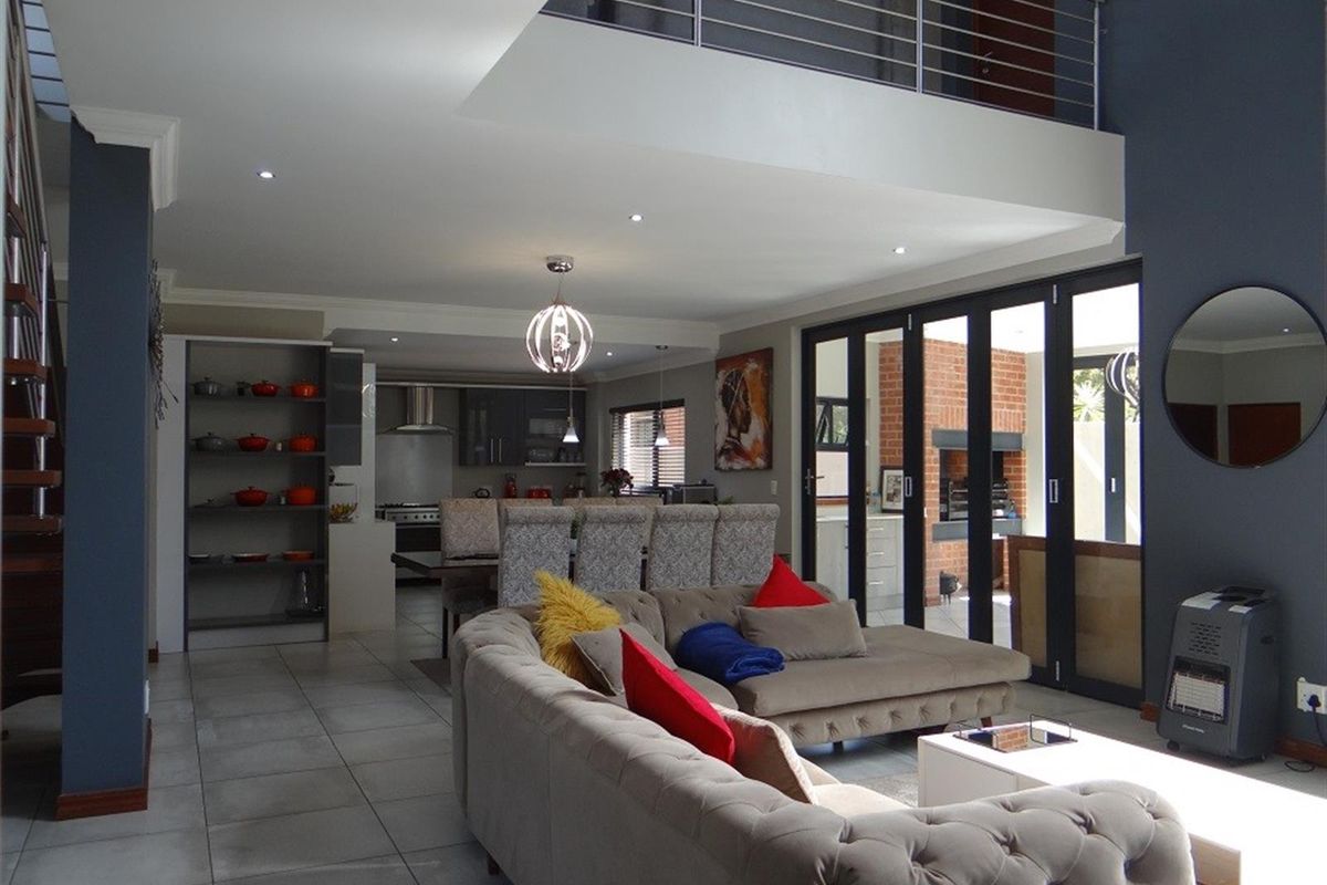 House For Sale in Midstream Ridge Estate, Midstream Estate, Centurion - Photo 2