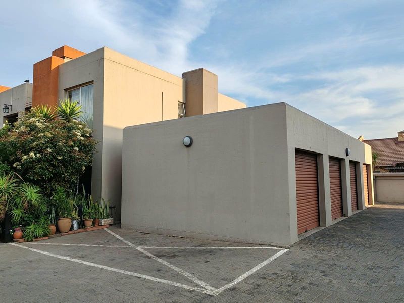 Townhouse in Vanderbijlpark SW 5, Vanderbijlpark SW, Vanderbijlpark, R835 000.00 - Photo 9