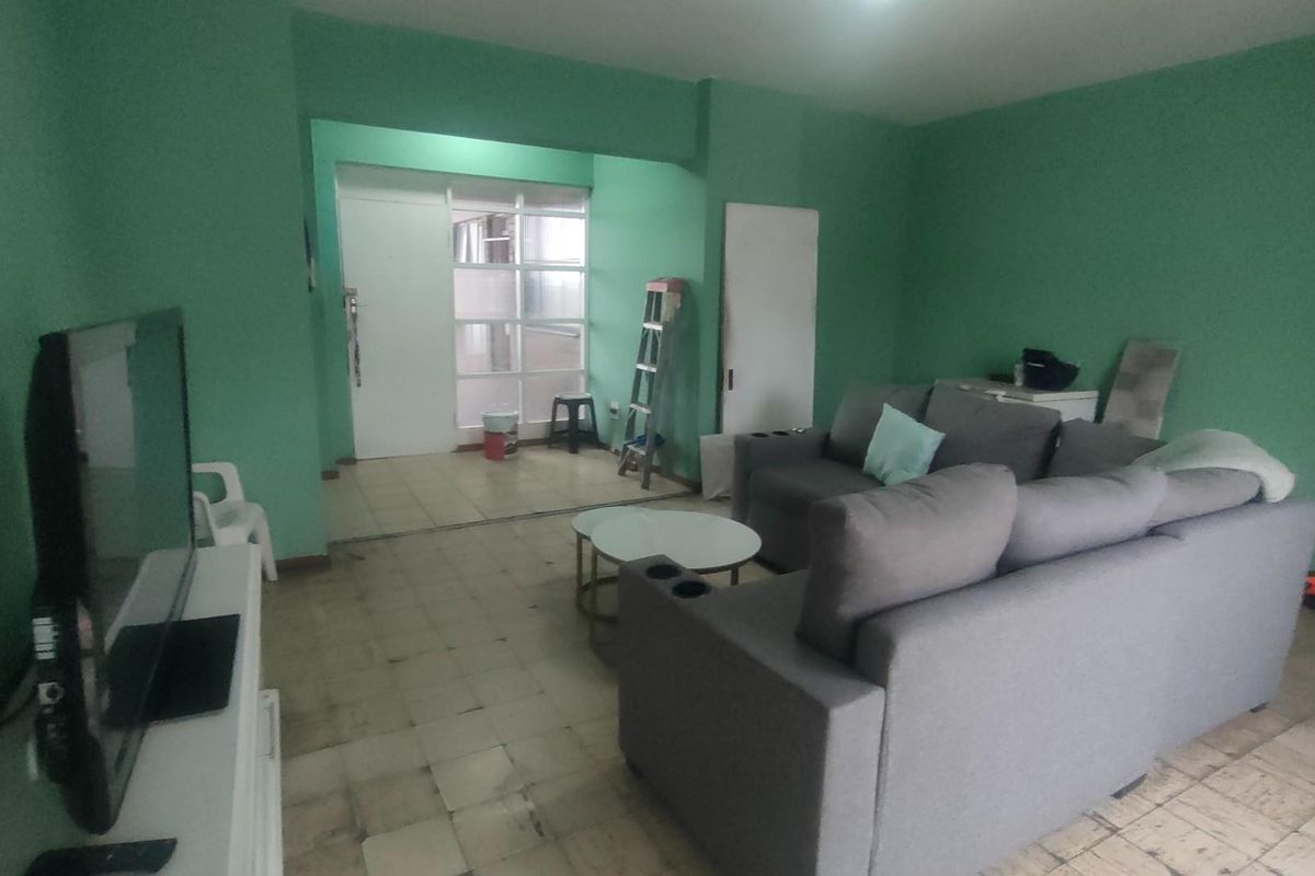 Spacious and Neat 1.5-Bedroom Flat - Photo 2