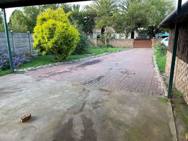 Investors Property Up For Grabs!!! - Photo 10