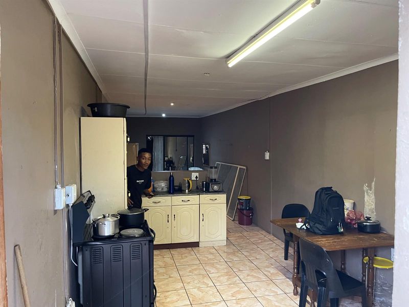 Investors Property Up For Grabs!!! - Photo 7