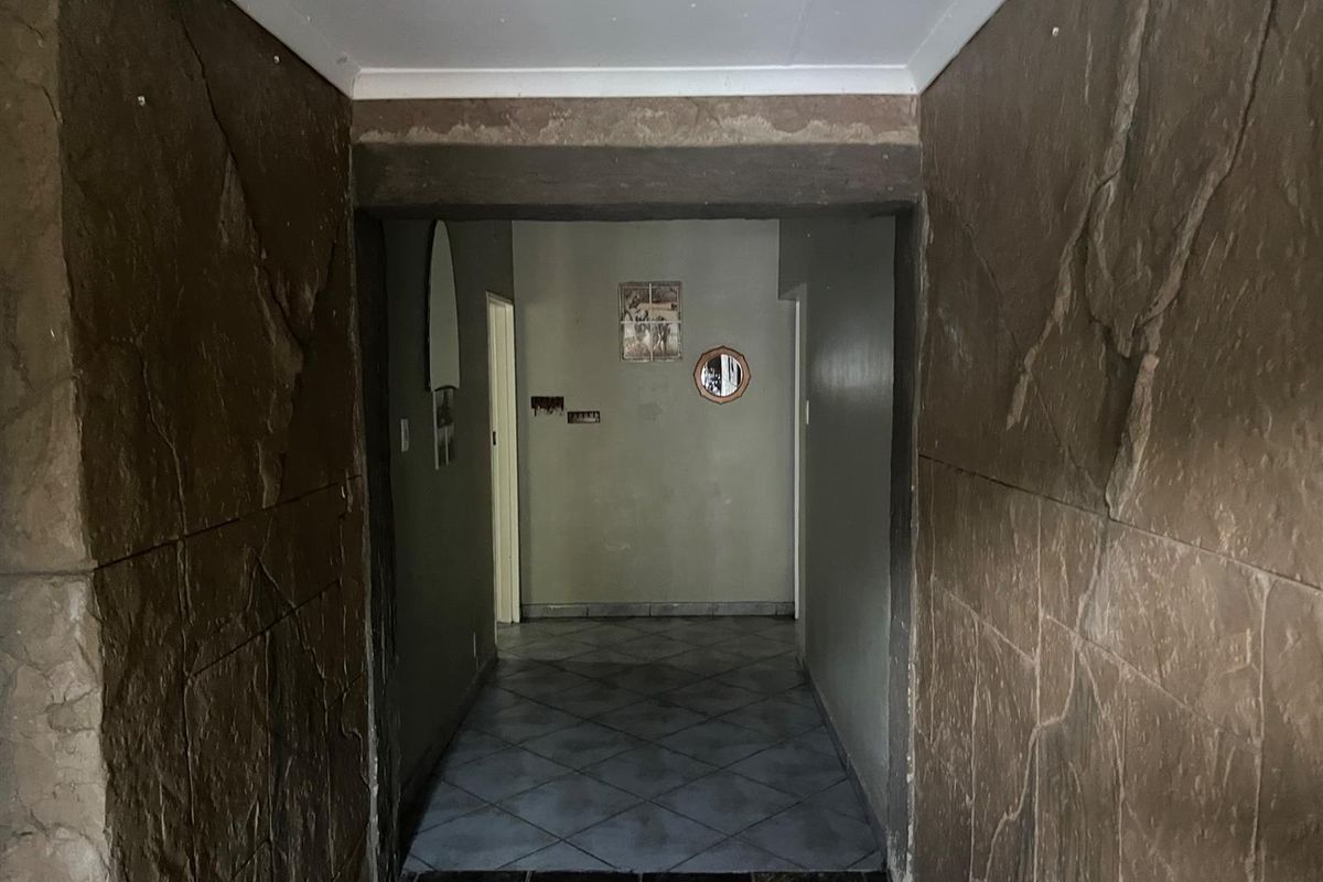 Investors Property Up For Grabs!!! - Photo 3