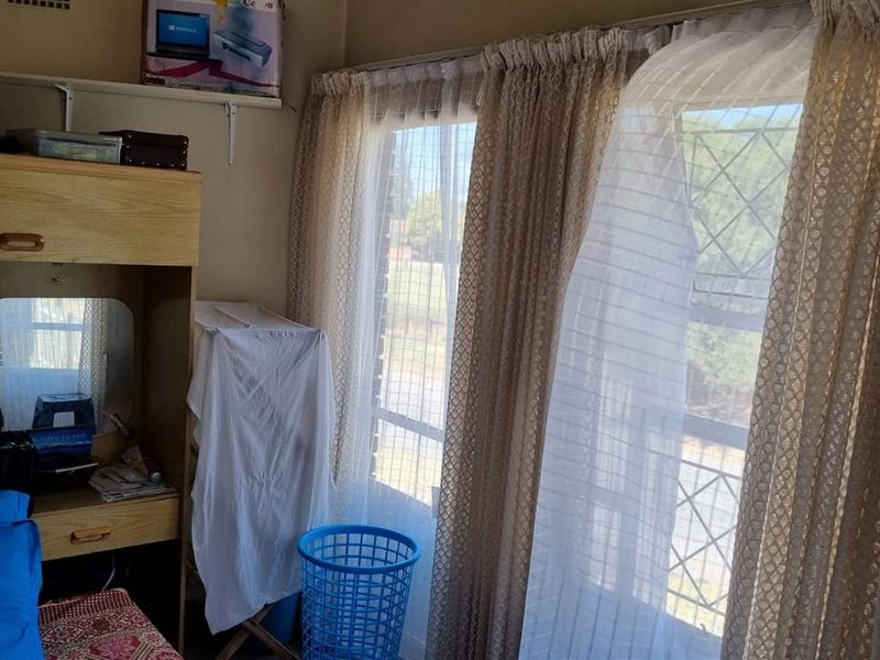 Apartment For Sale in Selcourt, Springs - Photo 10