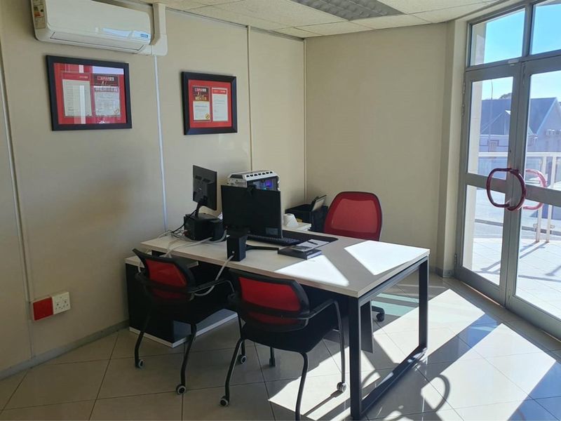 A-Grade Office Space To Let - Greenacres Office Park, Newton Park - Photo 3