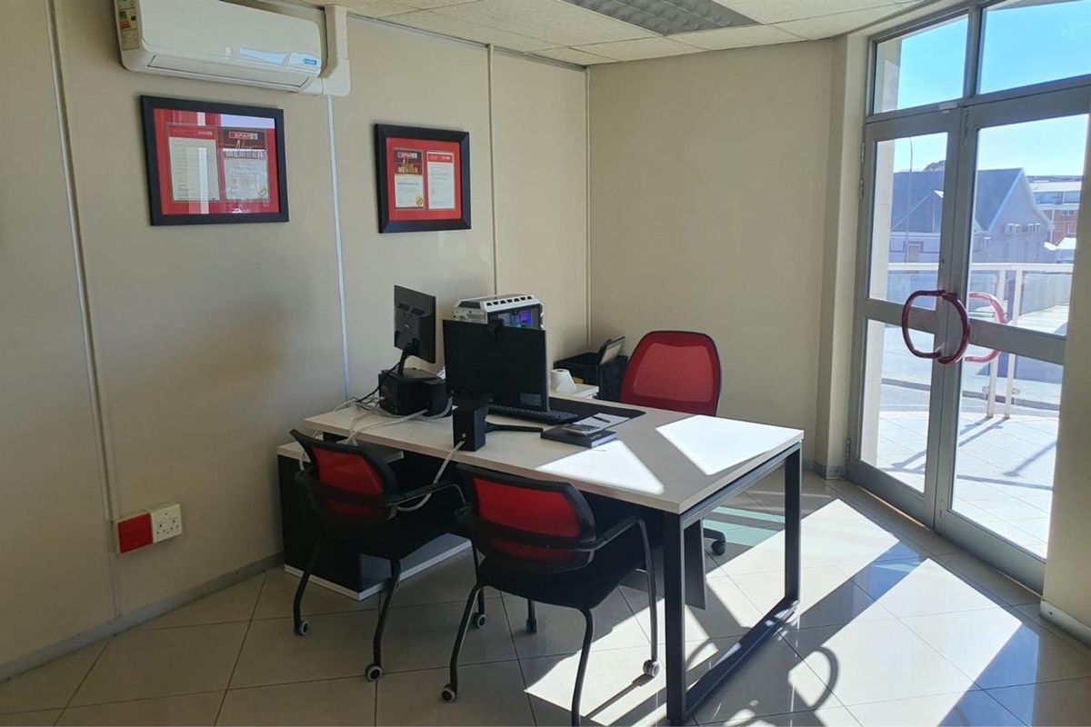 A-Grade Office Space To Let - Greenacres Office Park, Newton Park - Photo 3