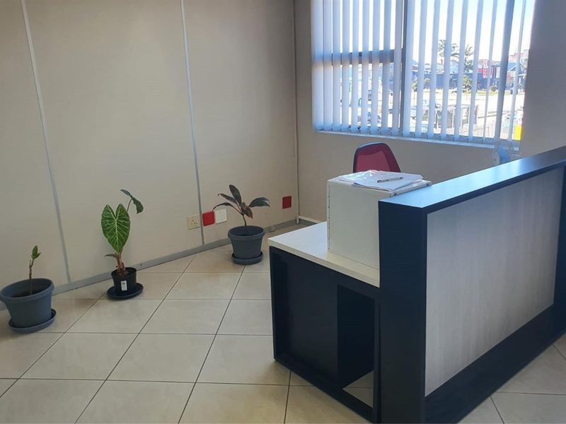 A-Grade Office Space To Let - Greenacres Office Park, Newton Park - Photo 10