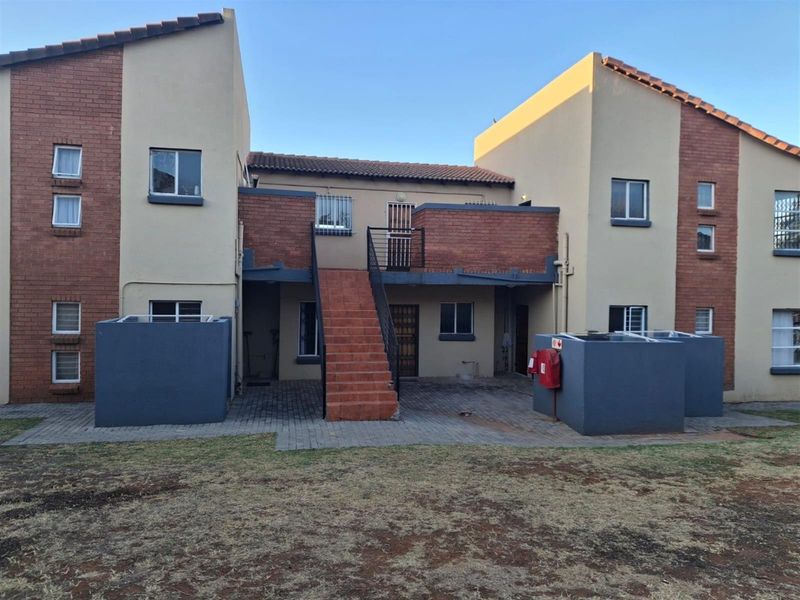 Apartment available in Willowbrook, Roodepoort, Cambridge, The Campus, Willowbrooke, Roodepoort - Photo 2