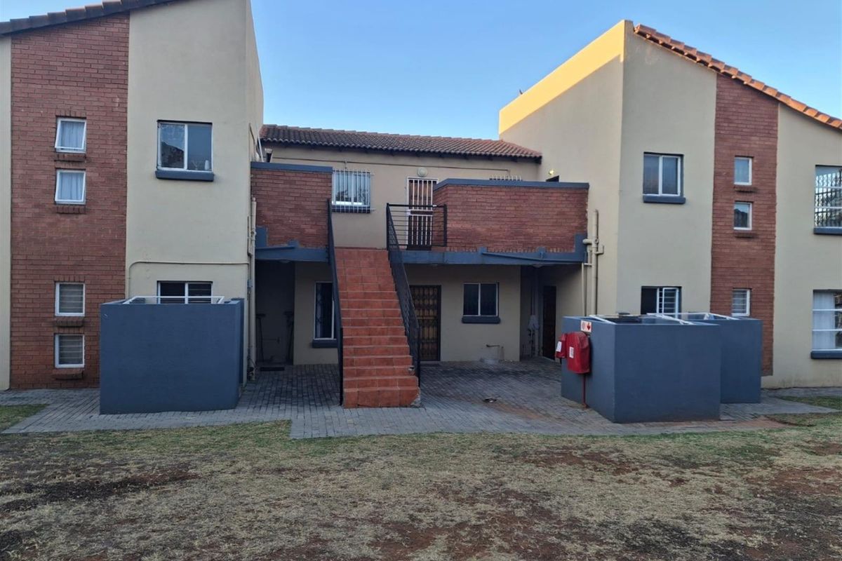 Apartment available in Willowbrook, Roodepoort, Cambridge, The Campus, Willowbrooke, Roodepoort - Photo 2