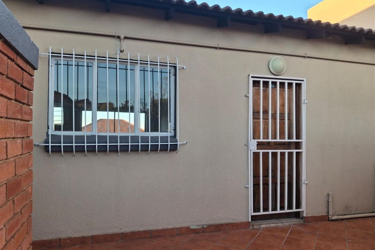 Apartment available in Willowbrook, Roodepoort, Cambridge, The Campus, Willowbrooke, Roodepoort - Photo 3