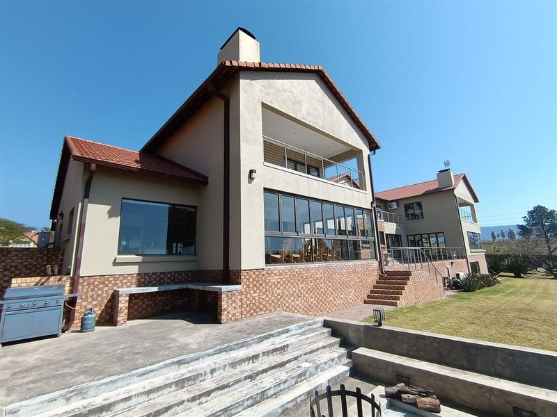 Elegant 5-Bedroom Luxury Home at Vygeboom Dam - Photo 3