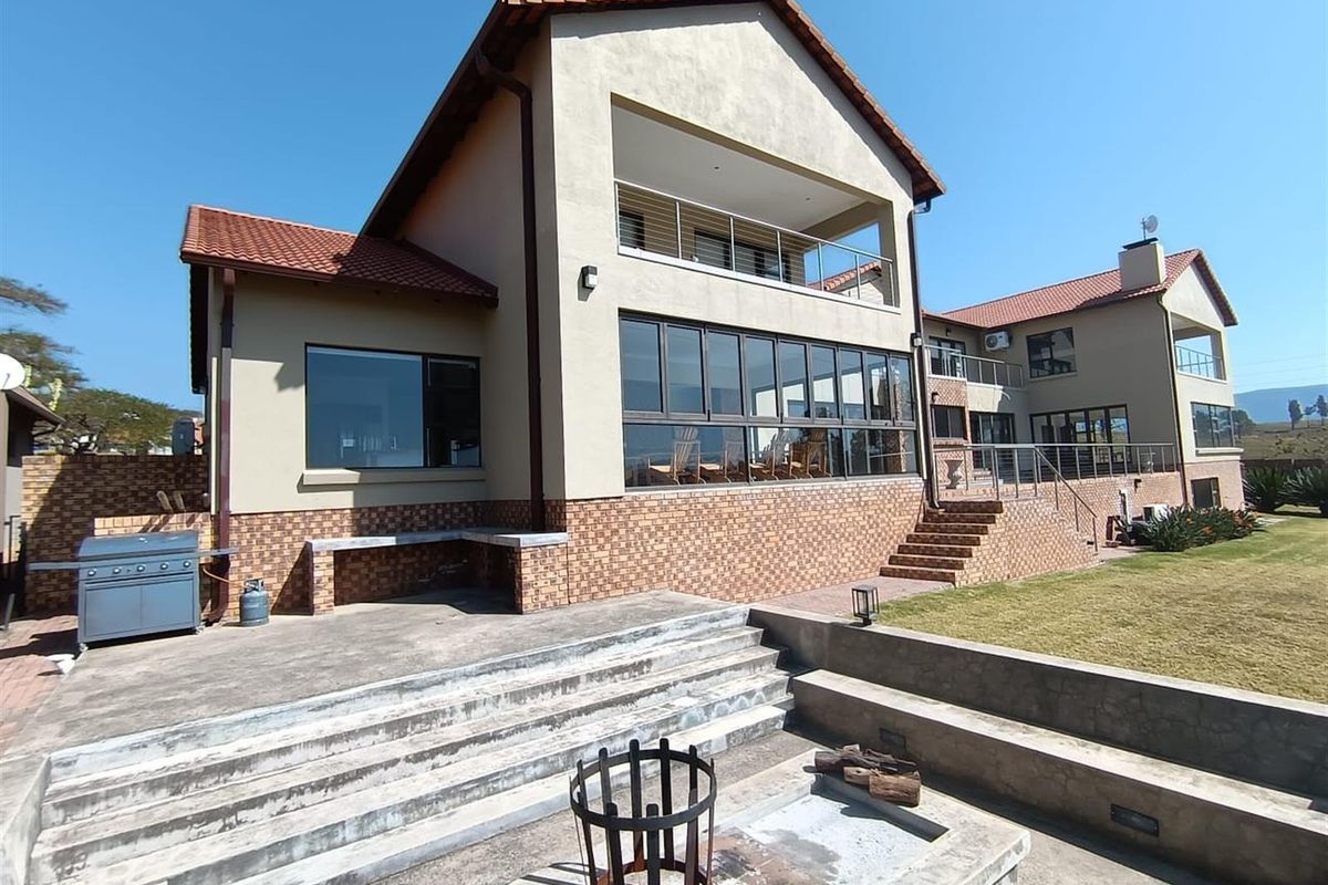 Elegant 5-Bedroom Luxury Home at Vygeboom Dam - Photo 4